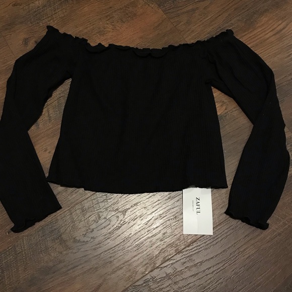 Off The Shoulder Top - Picture 2 of 6